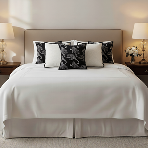 Juego moderno de 6 fundas de almohada y cojín, 3x 45 cm, diseño de pantera negra, y 3x 45 cm, color crema minimalista con ribete negro - Product Image 5