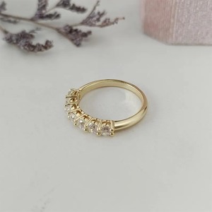 Bague en diamant pour femme, exportée d'Inde, avec un design étincelant multi-pierres, disponible à prix réduit - Product Image 4