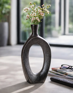 Vente en gros de vases décoratifs en métal faits à la main, grands pots à fleurs pour la maison, nouveaux vases design tendance - Product Image 1
