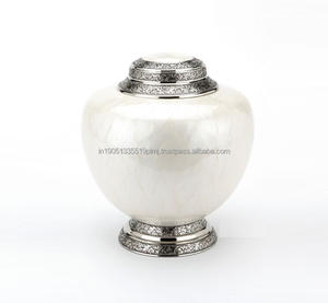 Urna Funeraria de Latón Blanco Perla al por Mayor, Estilo Americano, 10 Pulgadas, Urna de Alta Calidad con Grabado Conmemorativo para Cenizas Humanas, de Mascotas o Adultos - Product Image 6