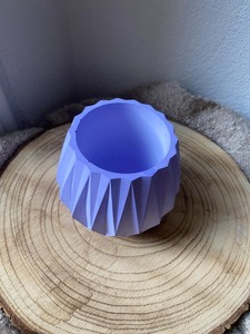 Porte-bougies en résine au design agréable pour la maison et la décoration de Noël - Product Image 3