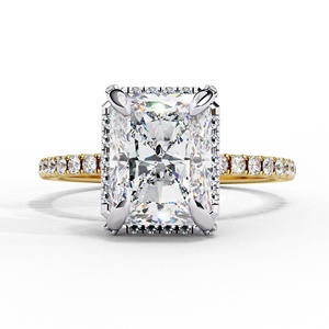 Bague en or massif 14 carats avec diamant de laboratoire taille radiant 3 carats et pierres latérales rondes, très demandée, pour fiançailles - Product Image 3