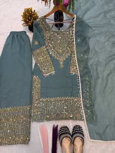 Collection de costumes Sharara ethniques de luxe Fendi en soie crêpe naturelle, entièrement brodés, avec haut à sequins et Sharara évasée - Product Image 2