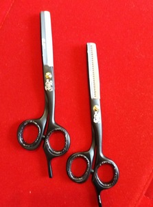 <b>Set</b> of <b>Barber</b> and Thinning Razor Scissors Hair Cutting Scissors Professional <b>Barber</b> Shaving Shears - Product Image 5