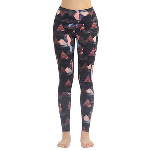 Leggings de Compresión para Mujer Hechos a Medida al por Mayor, Leggings de Sublimación para Mujer, Leggings Yummy con Estampado Personalizado al por Mayor con Bolsillos - Product Image 5