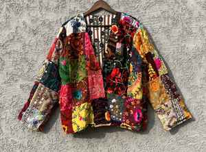 Chaqueta de Diseño Vintage con Bordado Phulkari, Chaqueta Phulkari Bordada a Mano, Ropa de Estilo Boho para Vacaciones - Product Image 4