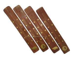 Porte-bâton d'encens en bois sculpté à la main artistique vintage attrape-cendres pour décoration religieuse et intérieure d'Inde - Product Image 2