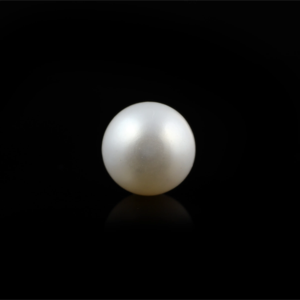 Handcrafted 5.65 Carat Loose Freshwater Pearl Gemstone for Fine Jewelry - Product Image 1