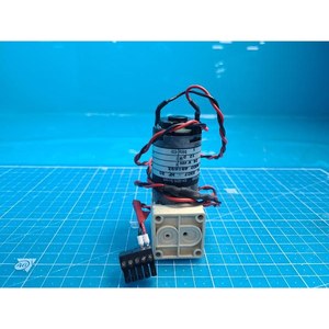Vanne Solénoïde ECI TLM117 3/0103 596838 – Pièce Détachée d'Équipement Semi-conducteur Legacy, Utilisable Telle Quelle - Product Image 1