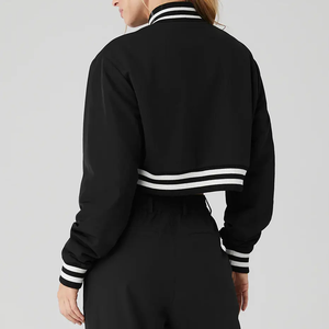 Veste universitaire courte pour femme, style vintage, avec logo personnalisé, nouvelle collection, en cuir brodé, idéale pour l'extérieur - Product Image 2
