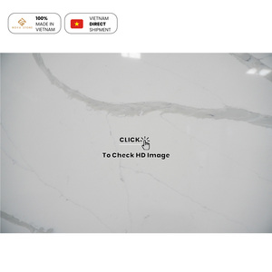 Losa de Cuarzo Jumbo NV834 de 3500x2000mm, Losa de Piedra de Cuarzo Sintético Calacatta para Mesita de Noche, Ideal para Hoteles - Product Image 3