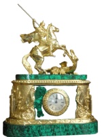 Horloge de bureau moderne en verre et cristal à quartz numérique silencieuse en malachite verte, avec un rythme opulent et une essence intemporelle