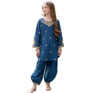 Costumes d'été pour enfants en coton brodé de dentelle, ornés de sequins, avec col asymétrique et boutons, écologiques, naturels et luxueux - Product Image 1
