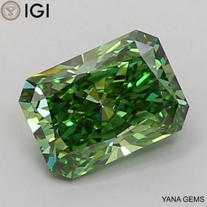 Diamante Cultivado en Laboratorio CVD, Corte Radiante, 3.00 Quilates, Color Verde Intenso, Claridad VS1, Certificado IGI, para Anillo de Compromiso - Product Image 1