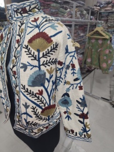 Veste d'automne-hiver en velours noir brodée Suzani, motif floral, coupe-vent, respirante, écologique, pour femme, cadeau - Product Image 5