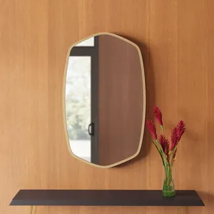 Miroir mural en bois irrégulier, design minimaliste, thème nature, décoration intérieure, miroir d'appoint pour entrée, emballage individuel - Product Image 1