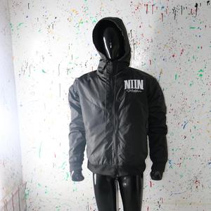 Veste coupe-vent respirante et imperméable à capuche mi-zippée, style décontracté et tendance pour homme, collection automne, par Urban Productions - Product Image 3