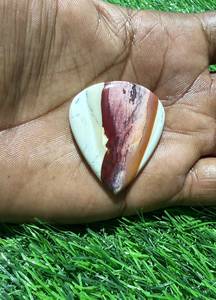 Pierre précieuse naturelle Mookaite Jasper taille poire 53 carats, polissage lisse, 41x35x5mm, modèle F620, pour la fabrication de bijoux du Rajasthan - Product Image 2