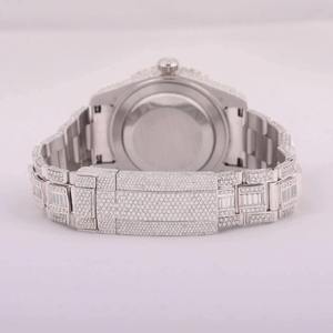 Reloj Deportivo de Lujo para Hombre de 41 mm con Esfera Escarchada, Grandes Diamantes Moissanite, Logotipo Personalizado, Caja de Acero Inoxidable, Movimiento ETA, Resistente al Agua 3BAR - Product Image 2