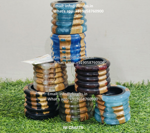 Quemador artesanal Bakhoor Incensario árabe de madera y resina para uso espiritual - Product Image 6