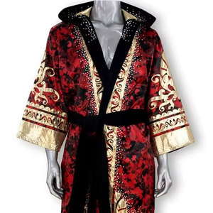 Robe de chambre en satin rouge pour homme avec imprimé floral doré et bordure noire, manches longues - Product Image 3