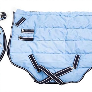 Sous-selle de haute qualité, respirante, antidérapante, en polyester durable, avec logo personnalisé pour les sports équestres - Product Image 1