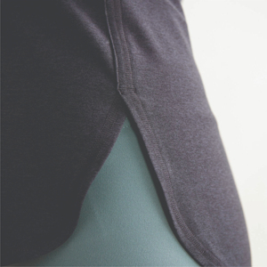 T-shirt à manches longues en toile de coton doux pour femmes, de haute qualité, conçu pour un confort quotidien, respirant, coupe décontractée, parfait pour les tenues décontractées - Product Image 4