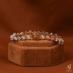 AARVA JEWELS Pulsera de tenis de moissanita con corte brillante redondo, engaste de bisel, chapado en rodio, plata 925, de lujo para mujer, para boda - Product Image 3