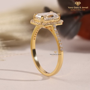 แหวนของขวัญวันเกิดทรงมรกตประดับเพชร CVD แล็บโกรว์ 1.50 กะรัต ทองคำแท้ 14K ได้รับการรับรองจาก IGI สี E ความสะอาด VVS2 - Product Image 3