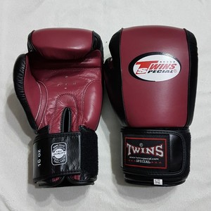 Guantes de Boxeo MMA de Precio Económico en Tendencia, Guantes de Entrenamiento Profesionales UFC Impresos, de Cuero PU Transpirable RL-BG-201 - Product Image 1