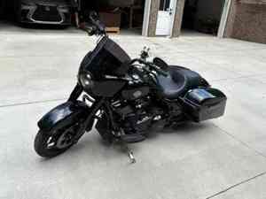 Motocyclettes Cruiser Road King Special d'occasion 2021 à vendre – Puissance et couple longue portée, style classique - Product Image 2
