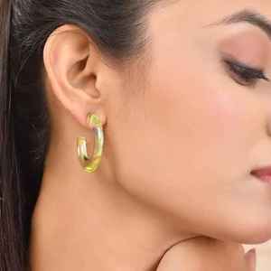 Boucles d'oreilles en résine faites à la main, forme personnalisée, artisanat de luxe, finition brillante artistique, tendance moderne pour femmes, TIMELESS CRAFT - Product Image 2