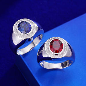 Bague de luxe pour homme en argent 925 avec diamant de laboratoire et serti rond, pour les marques de bijouterie en gros et de détail - Product Image 1