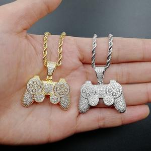 Nouveau Collier Bling Spécial Personnalisé Manette de Console de Jeu HipHop Entièrement Sertie de Diamants Pendentif Créatif Jeu Portable Enfance - Product Image 1