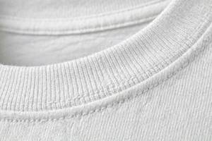 T-shirt blanc à manches courtes et col rond pour homme, motif crâne et haltère sur le devant, respirant, « No Pain No Gain », idéal pour la gym et l'entraînement - Product Image 3