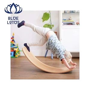 Tabla de Equilibrio de Madera Sostenible, Ecológica y Resistente, para Entrenamiento de Fuerza y Equilibrio, ¡EN OFERTA! - Product Image 1