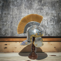 Casque de Centurion Romain Médiéval d'Imitation Antique, Armure Polie, Plume Argentée Imprimée UV, Décoration Artisanale Faite à la Main pour la Maison et le Bureau