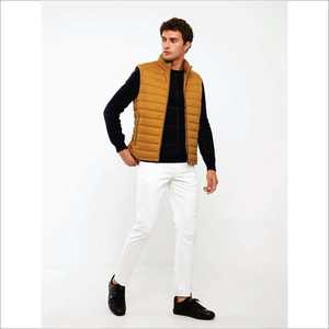 Chaqueta Acolchada de Manga Corta para Hombre y Mujer, 100% Algodón, Cierre de Cremallera, Logotipo Personalizado, Diseño Elegante, Venta al Por Mayor, Hecho en Pakistán, OEM - Product Image 2