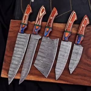 Juego de Cuchillos de Chef de Acero de Damasco de Cinco Piezas Nordic Forge con Mangos de Madera Pakka, Diseño Ambidiestro, Cuchillos de Cocina Afilados y Duraderos - Product Image 3