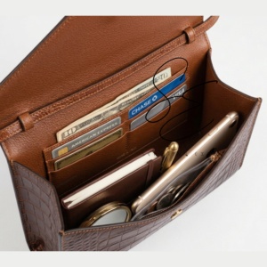 Sac bandoulière en cuir véritable gaufré croco marron pour femme, sac à fermeture à bouton-pression, sac à bandoulière de qualité supérieure, sac enveloppe OEM/ODM - Product Image 6