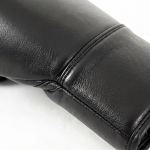 Gants de boxe noirs en PU 10oz, gants de sparring MMA respirants, gants d'entraînement à doigts entiers, sangle de poignet réglable - Product Image 5