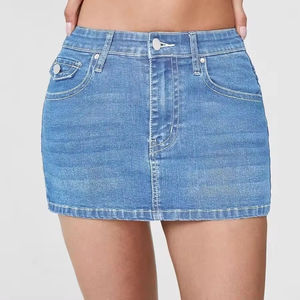 กระโปรงยีนส์สั้นเอวสูงทรงตรงแบบลำลองสำหรับผู้หญิง สีซีด แต่งขอบดิบ มีกระเป๋า สไตล์ Y2K เหมาะสำหรับฤดูใบไม้ร่วงและฤดูร้อน - Product Image 3