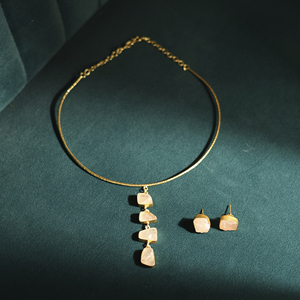 Collier Pendentif en Laiton Plaqué Or avec Pierre Naturelle, Chaîne Serpent Géométrique, Bijou Minimaliste Tendance pour Femme, Idéal au Quotidien, Cadeau - Product Image 2