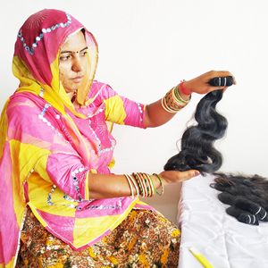 100% vague naturelle vierge brute fabrique des extensions de cheveux humains en gros faisceau de tissage temple indien couleur noire - Product Image 2