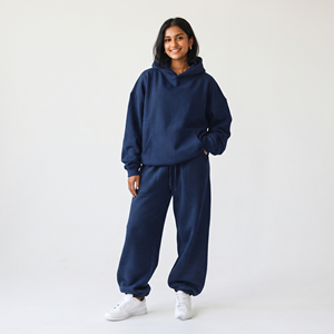 Conjunto Deportivo de Dos Piezas para Mujer, Sudadera Holgada con Capucha y Pantalones Deportivos de Felpa Premium, Estilo Casual y Urbano - Product Image 6