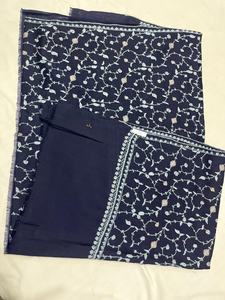 Bufanda de Lana para Hombre con Bordado de Puntos a Mano, Chal de Invierno Suave y Cálido con Diseño Floral, para Uso Formal o Casual, Ideal para Regalo - Product Image 3