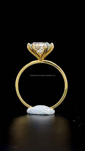 Venta al por mayor Vvs Moissanite 10K 14K 18K sólido amarillo chapado en oro compromiso anillos de boda para mujeres portugués corte diamante anillo - Product Image 3