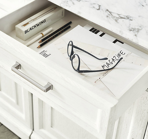 ตู้เก็บของครัวไม้มะฮอกกานีแบบคลาสสิกเรียบง่าย สีขาว พร้อมบานกระจก สำหรับห้องรับประทานอาหารและห้องนั่งเล่น - Product Image 4