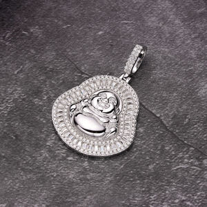 Colgante Amuleto de Buda de Plata 925 con Baño de Rodio y Moissanita Corte Baguette, Estilo Lujoso Hip Hop Unisex - Product Image 3