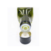 Vente en gros de bouteilles en verre scellées avec bouchon en liège de différentes tailles, vert foncé, ambre, rondes, carrées, Marasca, pour huile d'olive, avec étiquettes pour les spiritueux